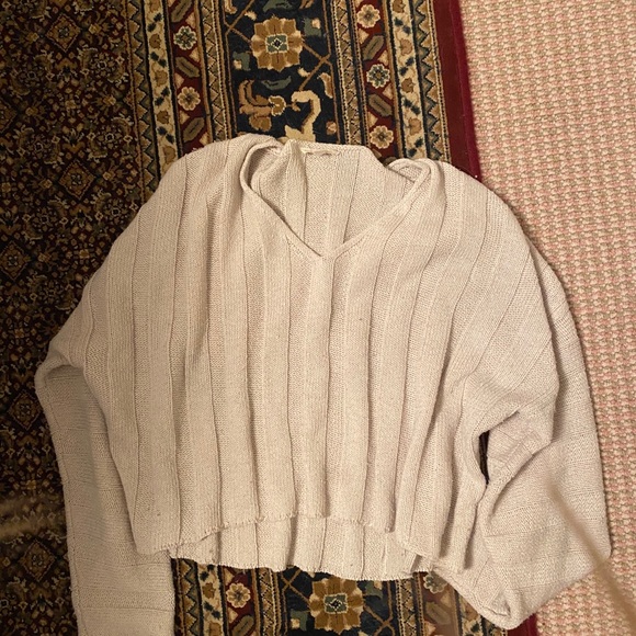 clothes - Picture 5 of 10